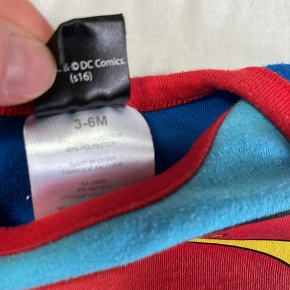 3-6M Superman sleeper - Picture 4 of 4